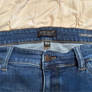 Judy Blue Women's Blue Jeans - Skinny Fit
